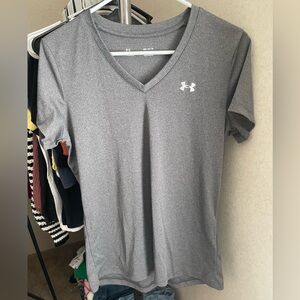 Vneck tee